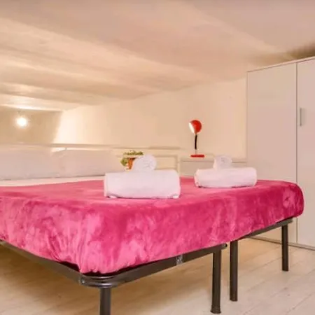 Colosseo Loft * רומא